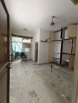 Room in 2 BHK Builder Floor at Malviya Nagar – for Rent