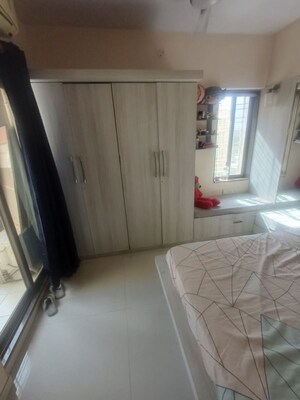 Bathroom in 3.5 BHK Apartment at VR Bhoomi Acres H wing, Waghbil – for Rent