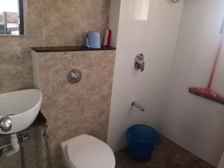 Bathroom, vijay-nakshatra 3 Bedroom 900 Sq.Ft. Apartment In Ghodbunder Road Thane 10557726