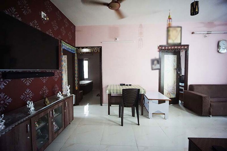 Living Room, naranpura 3 Bedroom 160 Sq.Yd. Apartment In Naranpura Ahmedabad 10557728