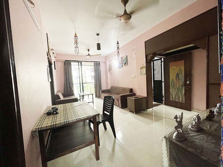 Living Room, naranpura 3 Bedroom 160 Sq.Yd. Apartment In Naranpura Ahmedabad 10557728
