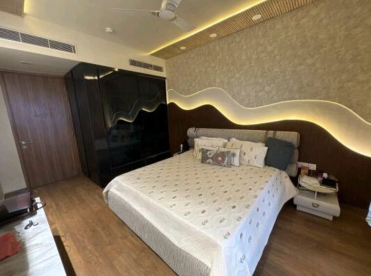 Team Area, emaar-digi-homes 3 Bedroom 2588 Sq.Ft. Apartment In Sector 62 Gurgaon 10557716