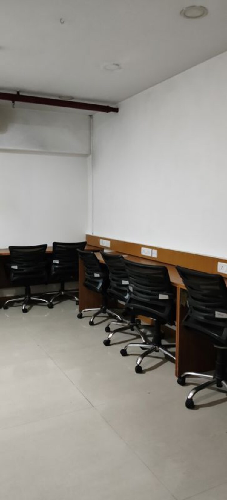 Gym, peninsula-heights Commercial Office Space 1700 Sq.Ft. In Andheri West Mumbai 10557744
