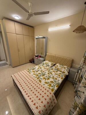 Bedroom in 3.5 BHK Apartment at Dosti Eastern Bay, Wadala – for Rent