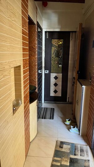 Furnished Amenities in 1.5 BHK Apartment at Nilanjana CHS, Malad West – for Rent