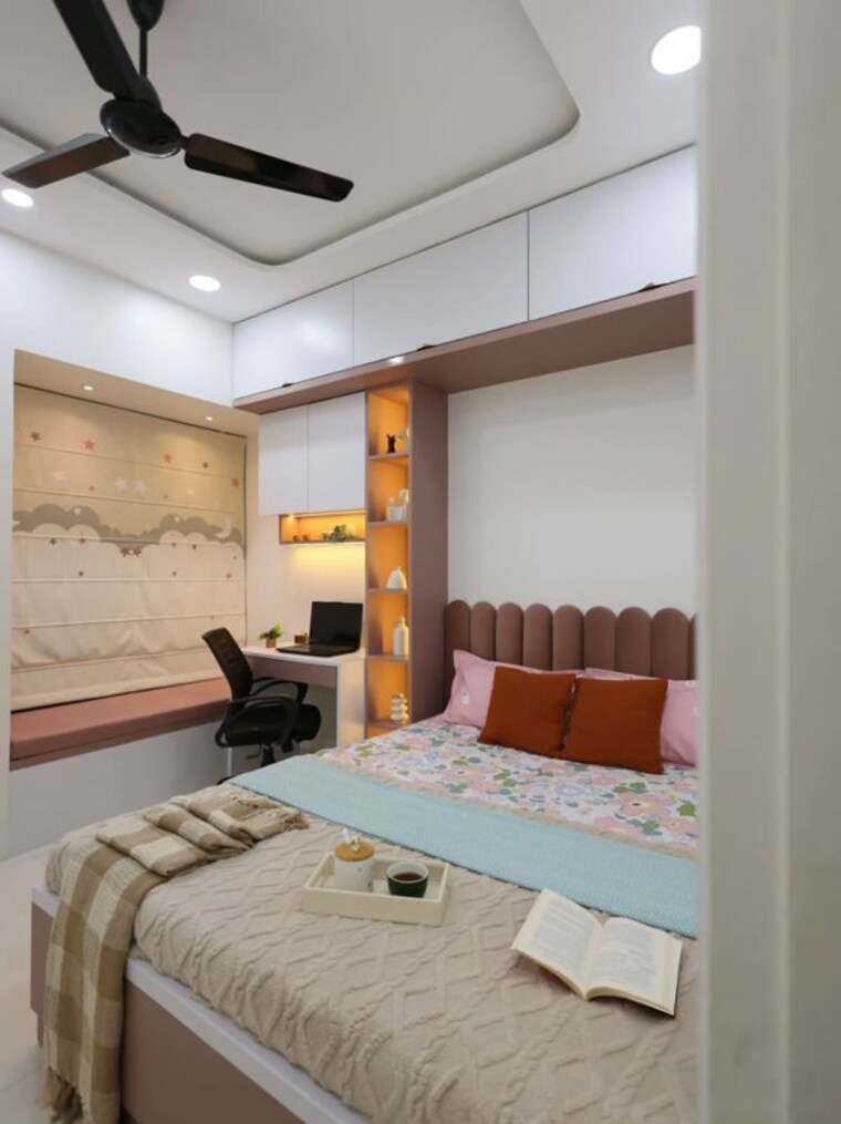 Bedroom, experion-capital 4 Bedroom 2345 Sq.Ft. Apartment In Gomti Nagar Lucknow 10557797