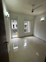 3 BHK + Servant Room 1650 Sq.Ft. Apartment in Smart World Orchard