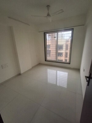 Bedroom in 2 BHK Apartment at Chembur – for Rent