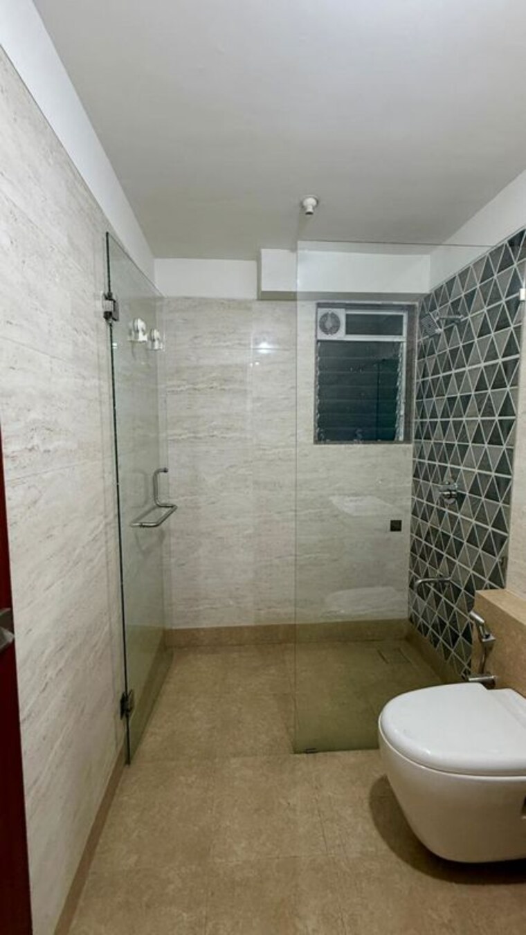 Bathroom, paradise-lifespaces-sai-world-city 4 Bedroom 2500 Sq.Ft. Apartment In New Panvel Navi Mumbai 10557843