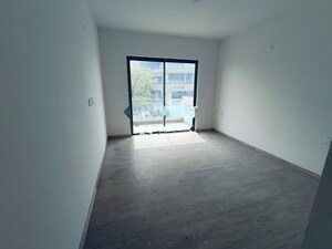 Room in 4 BHK Apartment at Birla Navya, Sector 63a – for Rent