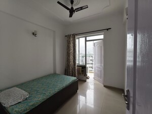 Room in 3 BHK Builder Floor at Sector 22 – for Rent
