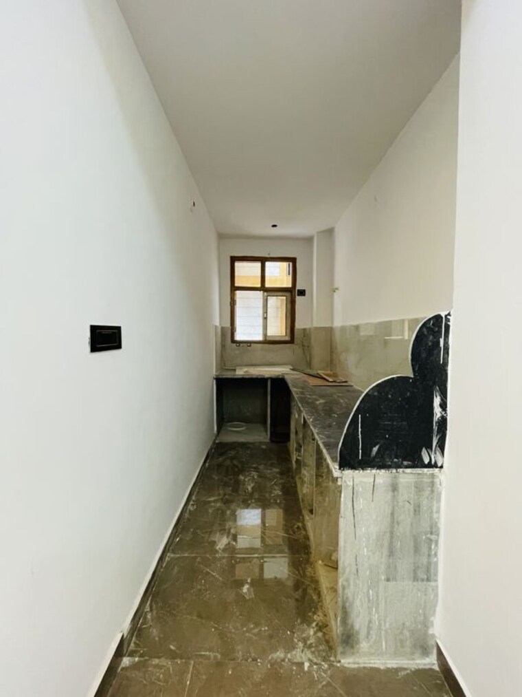 Kitchen, sector 73 3 Bedroom 1500 Sq.Ft. Builder Floor In Sector 73 Noida 10557871