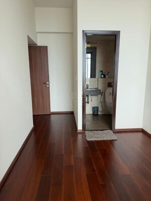 Building Lobby in 3 BHK Apartment at Piramal Mahalaxmi, Mahalaxmi – for Rent