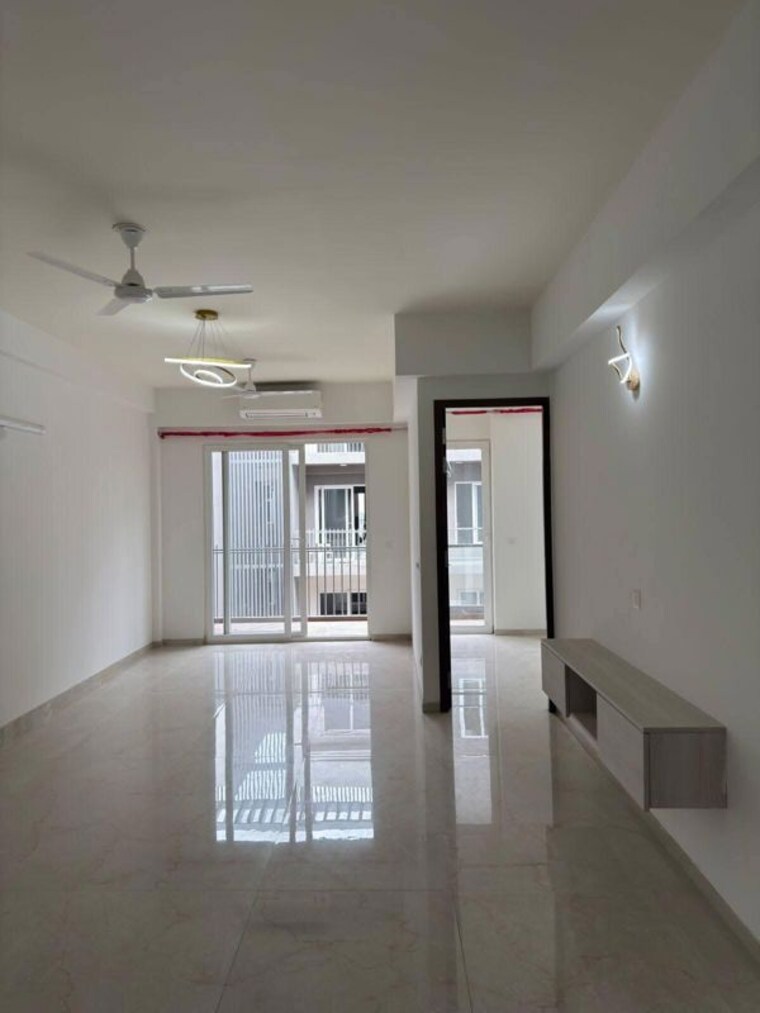 Room, pyramid-midtown 2 Bedroom 1200 Sq.Ft. Apartment In Sector 59 Gurgaon 10557875
