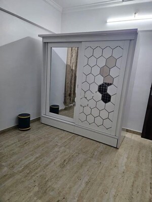 Room in 2 BHK Apartment at Prescon Midtown Bay, Mahim West – for Rent