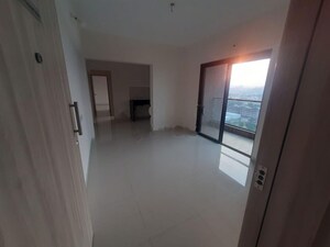 Room in 2 BHK Apartment at Kohinoor Sapphire, Tathawade – for Rent