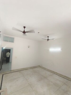 Room in 2 BHK Builder Floor at Malviya Nagar – for Rent