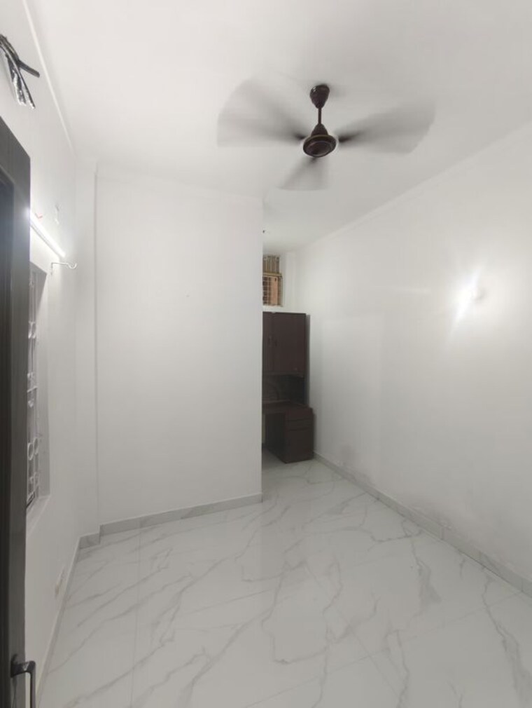 Room, malviya nagar 2 Bedroom 100 Sq.Yd. Builder Floor In Malviya Nagar Delhi 10557896