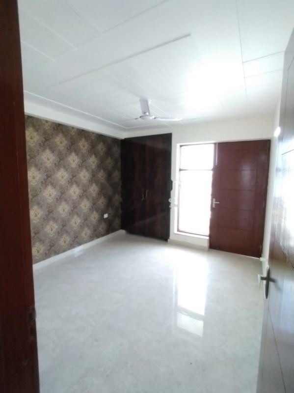 3 BHK 1800 Sq.Ft. Apartment in Sushant Lok 3