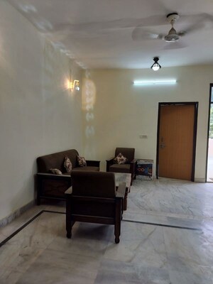 Living Room in 2 BHK Builder Floor at Auram Floor, South City 2 – for Rent