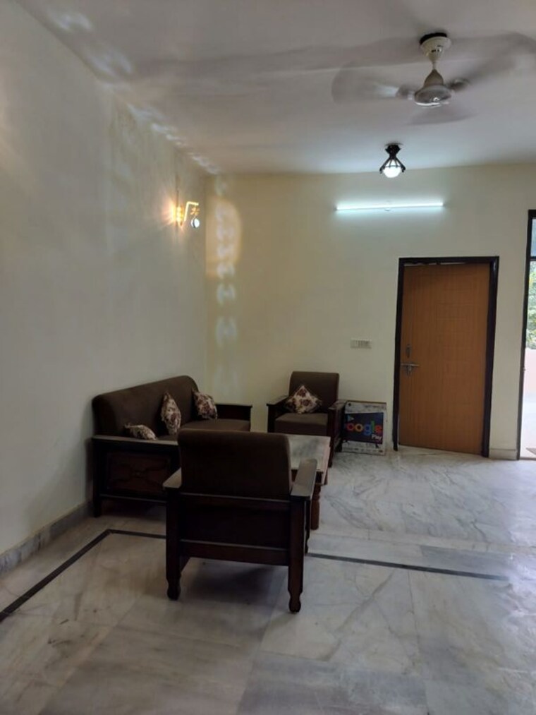 Living Room, auram-floor 2 Bedroom 1500 Sq.Ft. Builder Floor In South City 2 Gurgaon 10557942