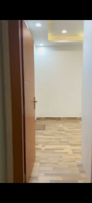 Room in 2 BHK Apartment at Shipra Regal Apartment, Indrapuram – for Sale