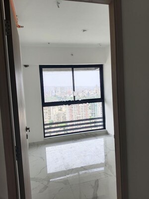Furnished Amenities in 2 BHK Apartment at Chandak Cornerstone, Worli – for Rent