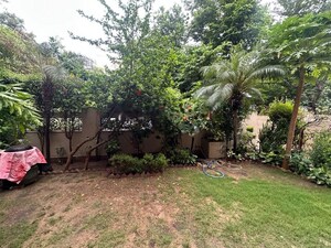 3.5 BHK Apartment – Garden View at Unitech Vista Villas, Sector 45 - for Rent