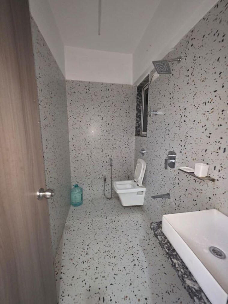 Bathroom, swanand-apartment 2 Bedroom 700 Sq.Ft. Apartment In Kurla Mumbai 10557983