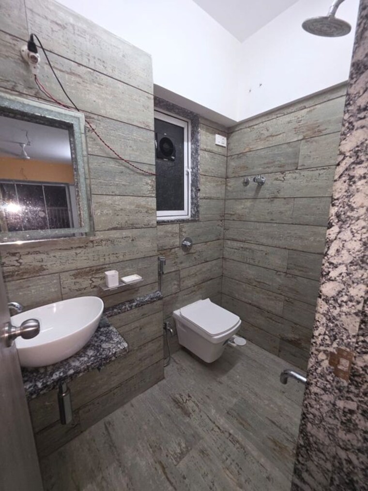Bathroom, swanand-apartment 2 Bedroom 700 Sq.Ft. Apartment In Kurla Mumbai 10557983
