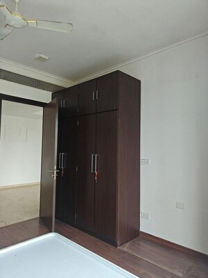 Room in 3 BHK Apartment at Bombay Realty Island City Center ICC, Wadala – for Sale