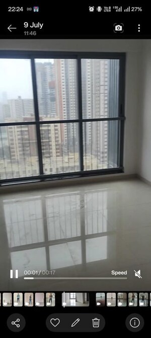 Room in 1.5 BHK Apartment at Kalpataru Elitus, Mulund West – for Rent