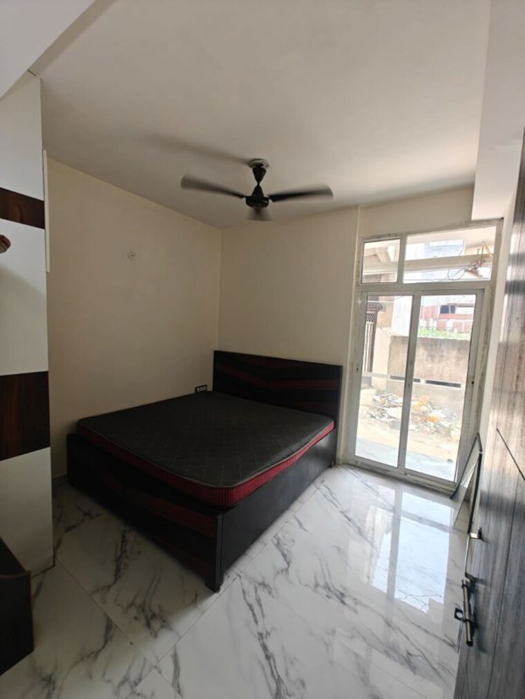 Kitchen, sector 73 2 Bedroom 1000 Sq.Ft. Builder Floor In Sector 73 Noida 10557933