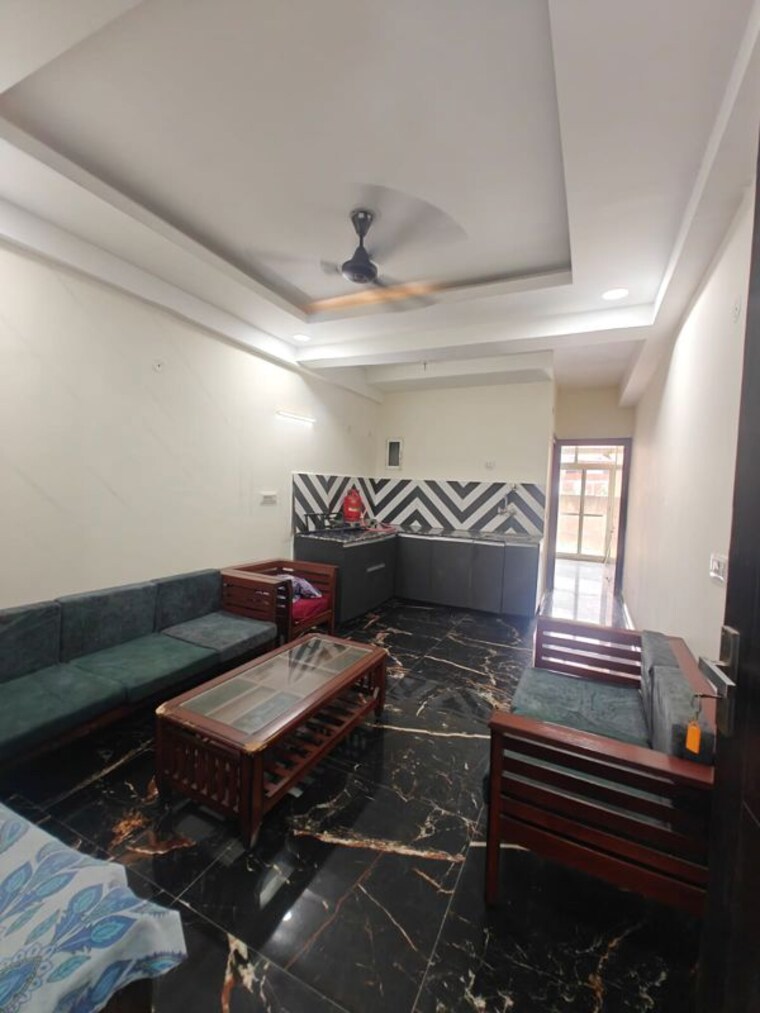 Living Room, sector 73 2 Bedroom 1000 Sq.Ft. Builder Floor In Sector 73 Noida 10557933