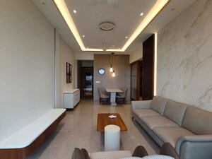 Team Area in 3 BHK Apartment at Marathon Monte South, Byculla West – for Rent