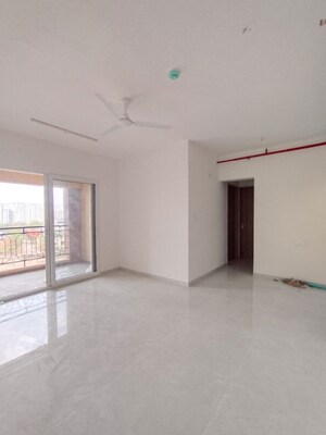 Room in 2 BHK Apartment at Nyati Exuberance 1, Undri – for Rent