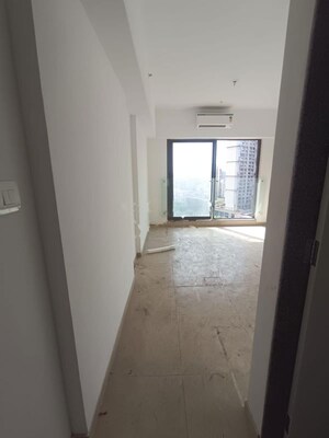 Building Lobby in 3.5 BHK Apartment at Kanakia Silicon Valley, Powai – for Rent
