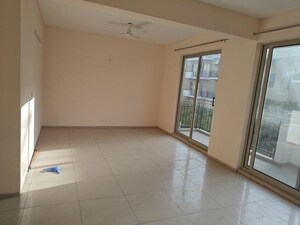 Room in 3 BHK Builder Floor at Sector 22 – for Rent