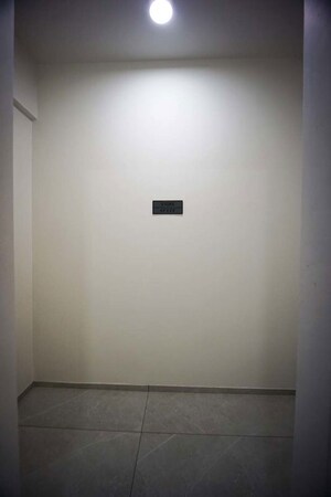 Room in 4 BHK Apartment at Navrangpura – for Sale