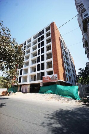 4 BHK Apartment For Sale in Navrangpura