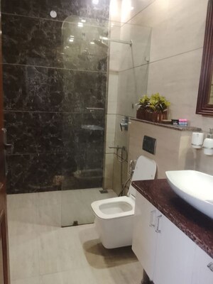 Bathroom in 2 BHK Builder Floor at Sector 38 – for Rent