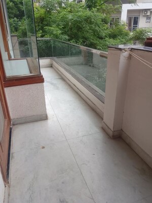 Balcony in 2 BHK Builder Floor at Sector 38 – for Rent
