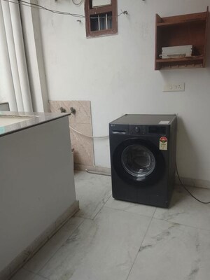 Parking in 2 BHK Builder Floor at Sector 38 – for Rent