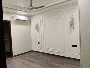 Building Lobby in 3 BHK Builder Floor at Palam Vihar Residents Association, Palam Vihar – for Rent