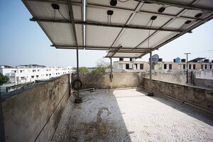 5 BHK Villa – Exterior View View at Gandhinagar Mahudi Main Road - for Sale