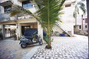 5 BHK Villa – Exterior View View at Gandhinagar Mahudi Main Road - for Sale