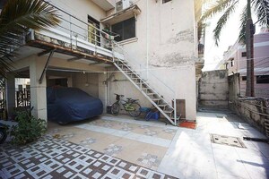 5 BHK Villa – Exterior View View at Gandhinagar Mahudi Main Road - for Sale