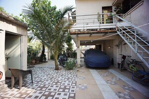 5 BHK Villa – Exterior View View at Gandhinagar Mahudi Main Road - for Sale