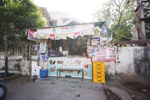 5 BHK Villa – Exterior View View at Gandhinagar Mahudi Main Road - for Sale