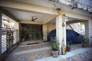 5 BHK Villa – Exterior View View at Gandhinagar Mahudi Main Road - for Sale
